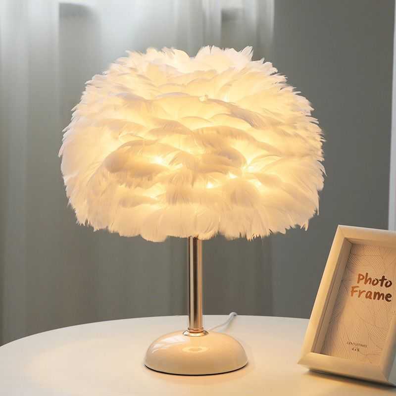 Feather Table Lamp